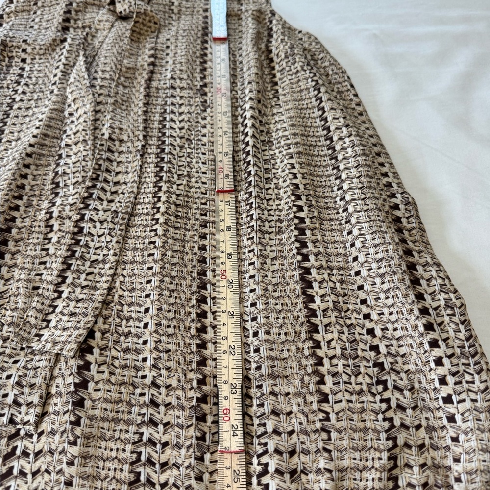 C Sleeveless Crochet Knit Blouse in Cream and Brown - Picture 7 of 9